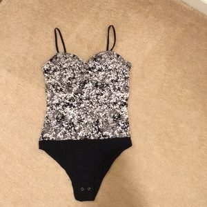 Sexy bodycon top - black grey and white sz S/M